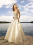 ������� � ������������� ��������� ���� �� Allure Bridals